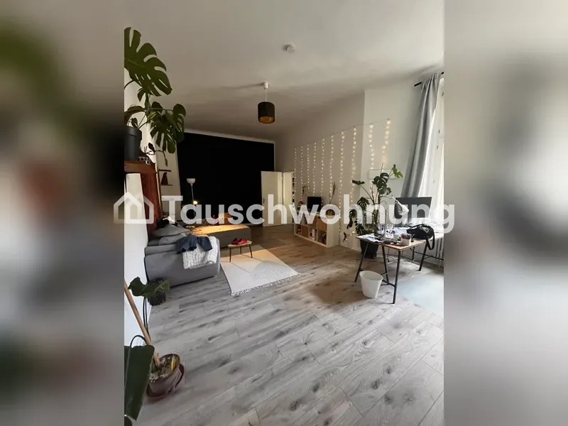 Tauschwohnung: Landeseigene 2 Zimmer Altbau Wedding gg. größer — photo 1